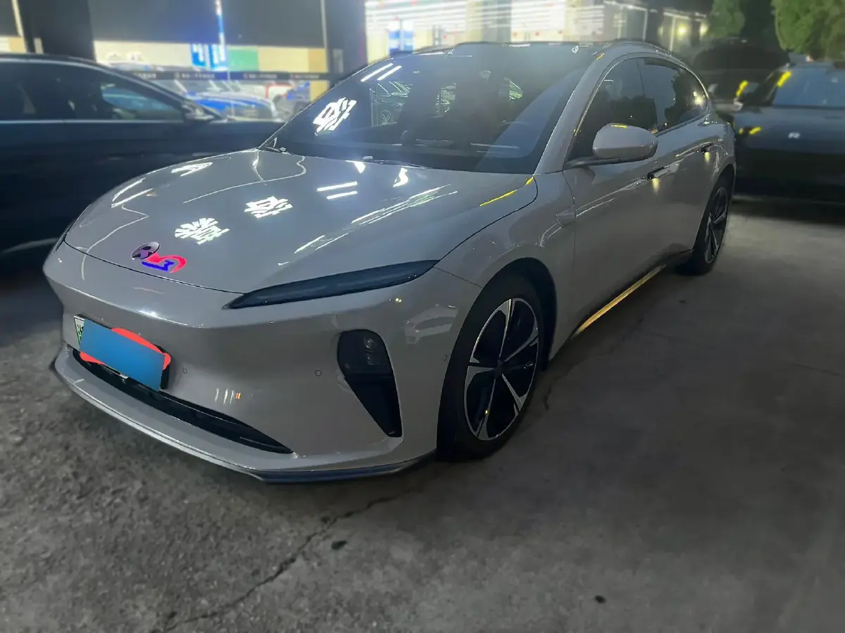 2023 NIO ET5T BEV 75KWH