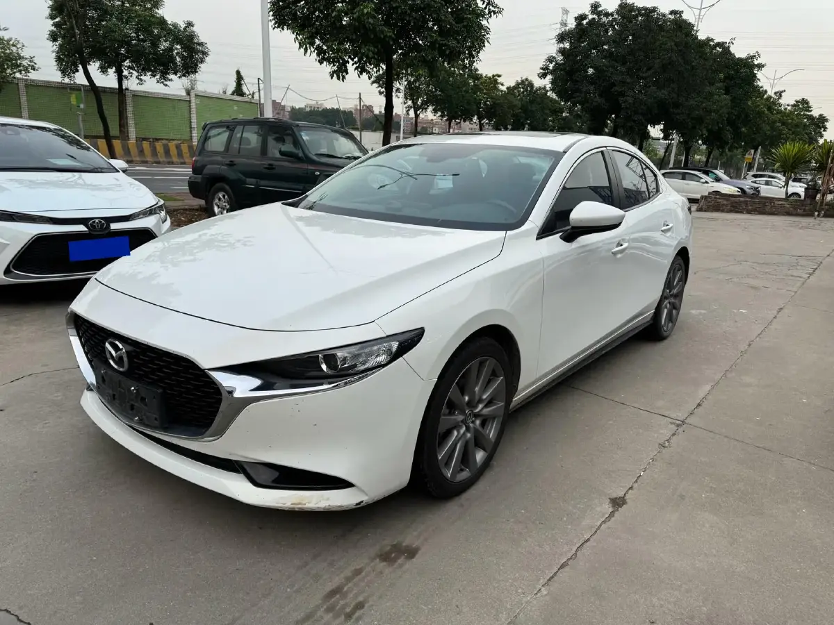 2021 Mazda 3 Axela 2.0L 158HP L4 6AT