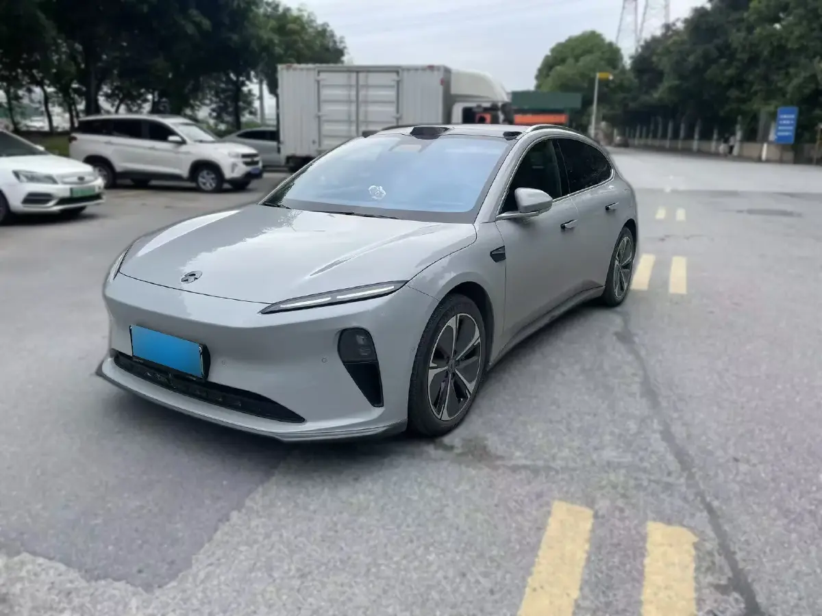 2024 NIO ET5T BEV 75KWH