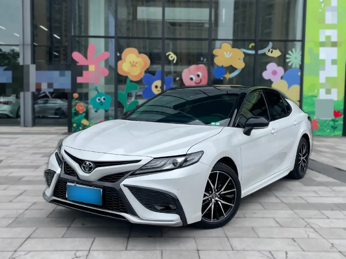 2021 Toyota Camry 2.5L 209HP L4 8AT