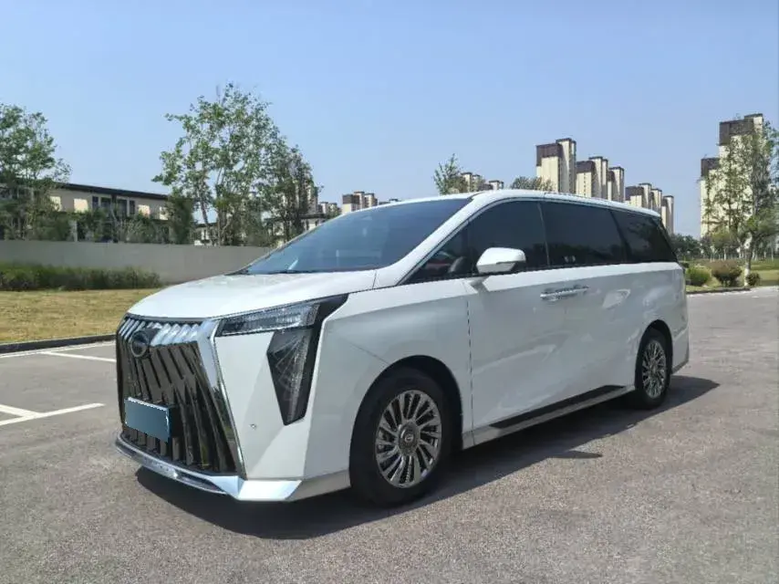 2025 GAC Trumpchi M8 2.0T 190HP L4 2DHT Hybrid