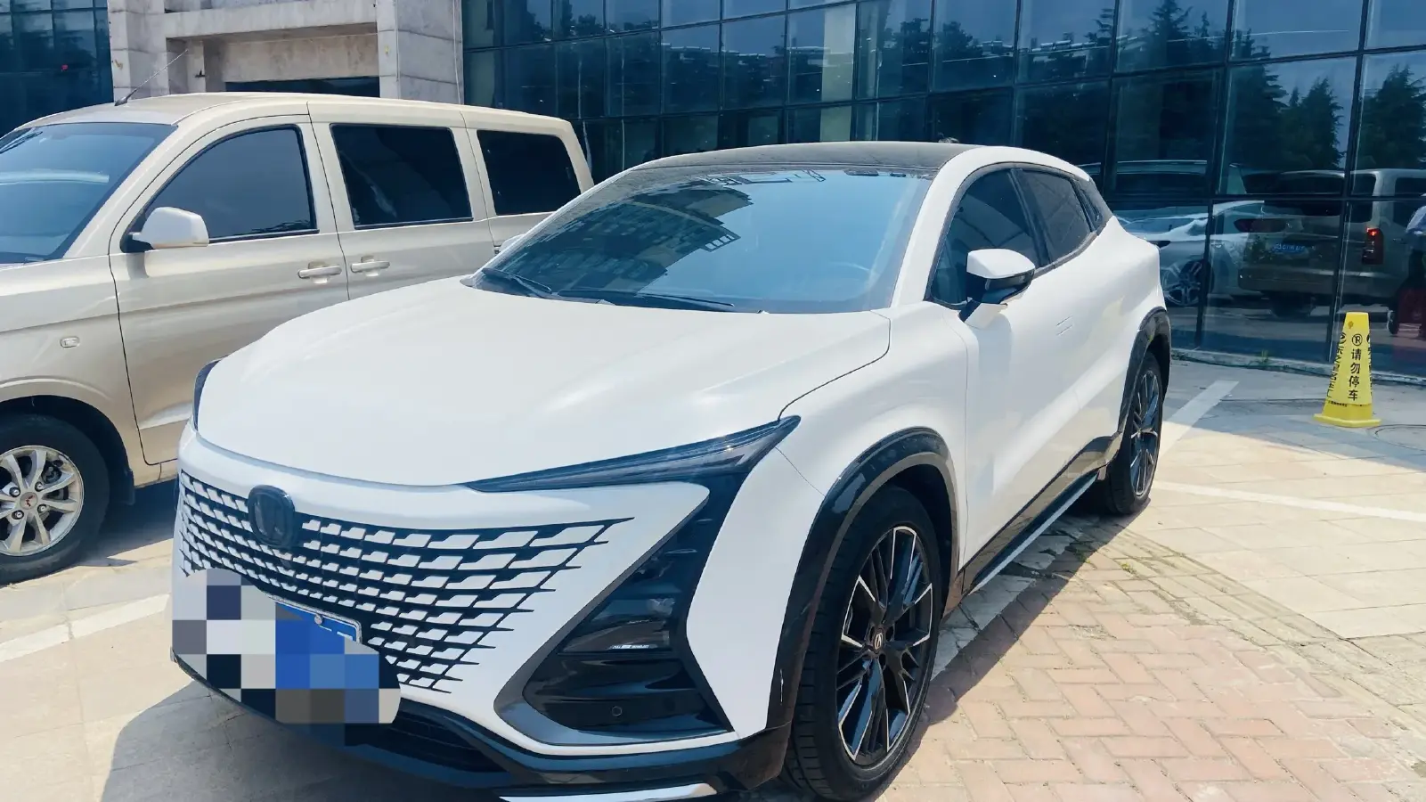 2023 ChangAn UNI-T 1.5T 188HP L4 7DCT