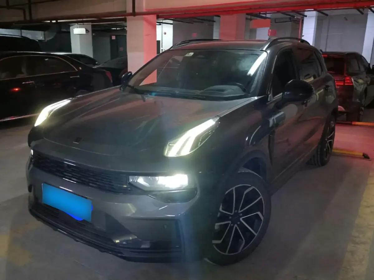 2022 LYNK&CO 01 EM-P 1.5T 180HP L3 7DCT PHEV 17.7KWH