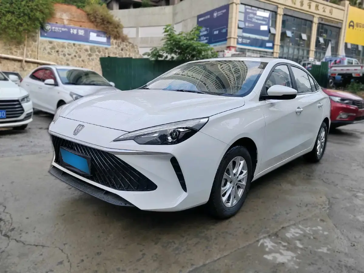 2023 Roewe i5 1.5L 129HP L4 CVT