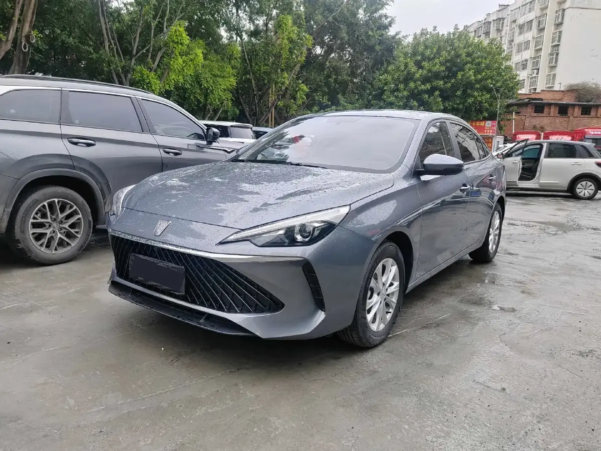 2023 Roewe i5 1.5L 129HP L4 5MT