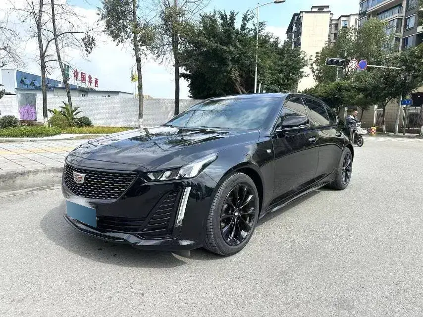 2022 Cadillac CT5 2.0T 237HP L4 10AT