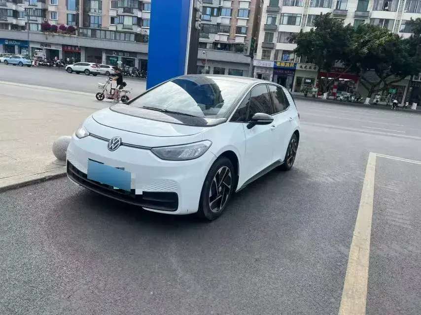 2023 Volkswagen ID.3 BEV 52.8KWH 2023 Volkswagen ID.3 BEV 52.8KWH