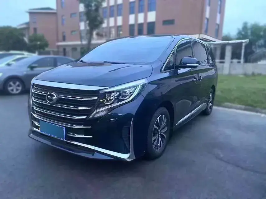2021 GAC Trumpchi M8 2.0T 252HP L4 8AT