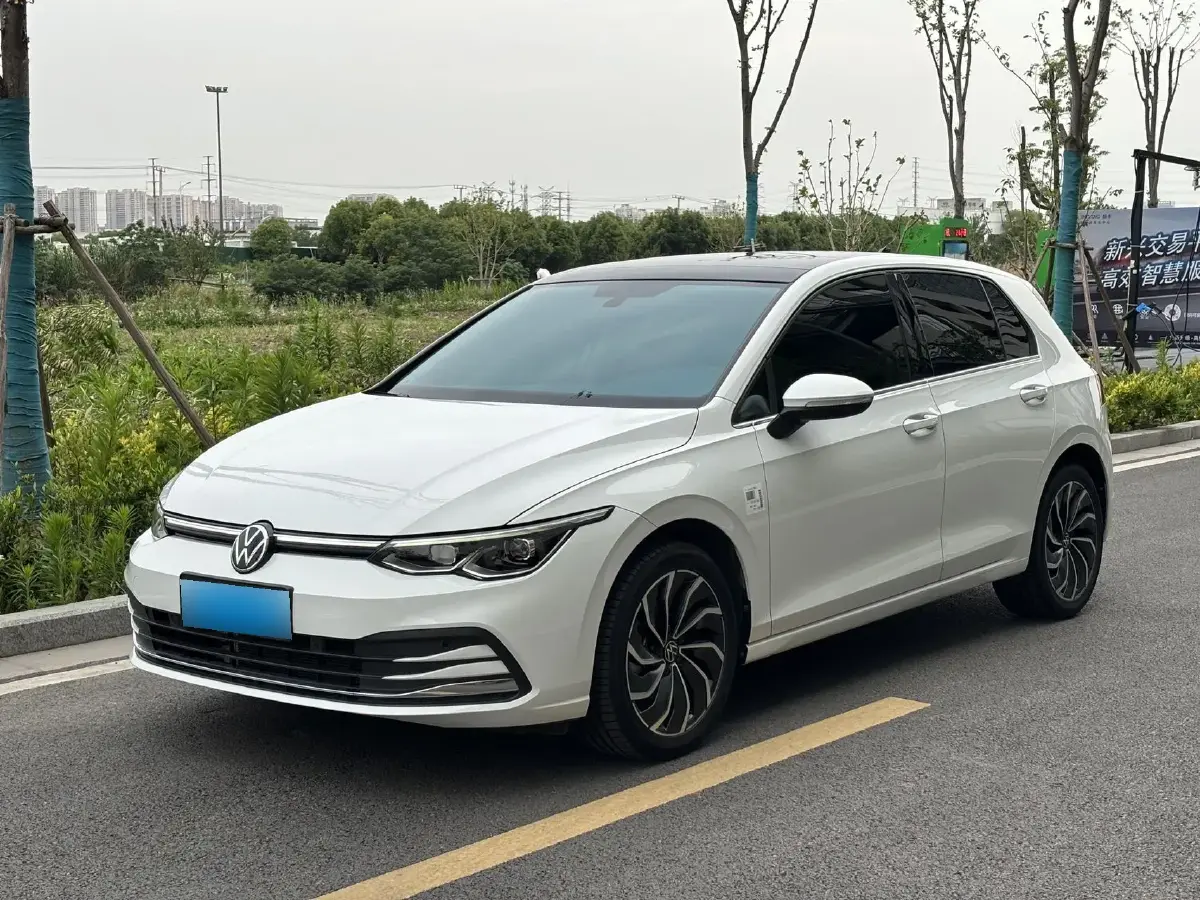 2023 Volkswagen Golf 1.4T 150HP L4 7DCT