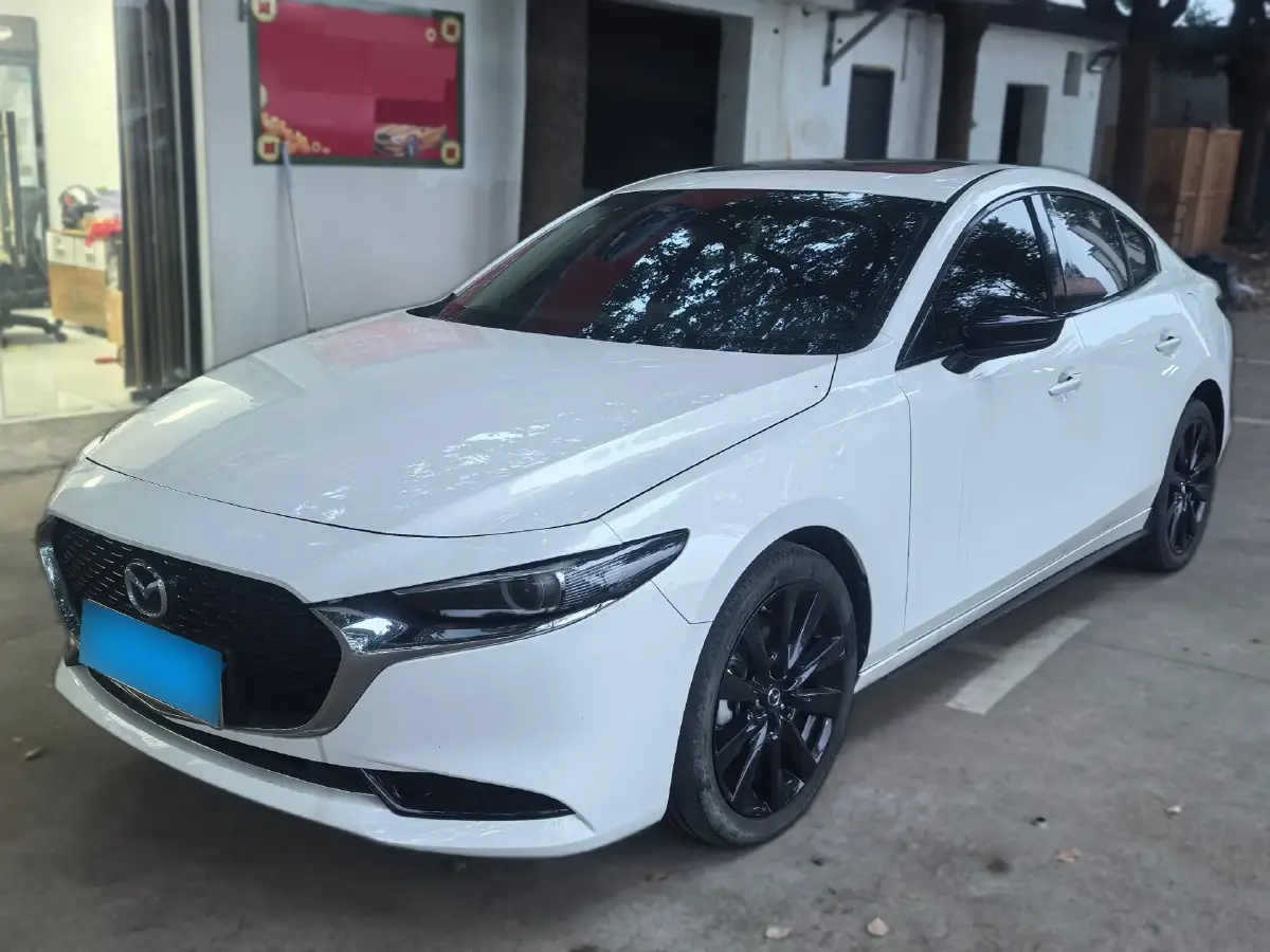 2022 Mazda 3 Axela 2.0L 158HP L4 6AT