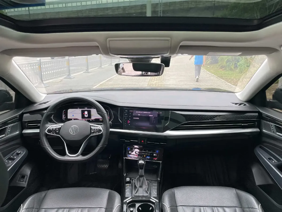 2022 Volkswagen Passat 2.0T 186HP L4 7DCT,autocango,china used car exporter,china ev exporter,chinese used car exporter,chinese used ev exporter