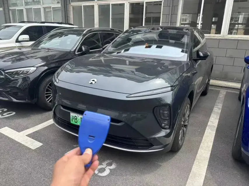 2023 NIO ES8 BEV 100KWH