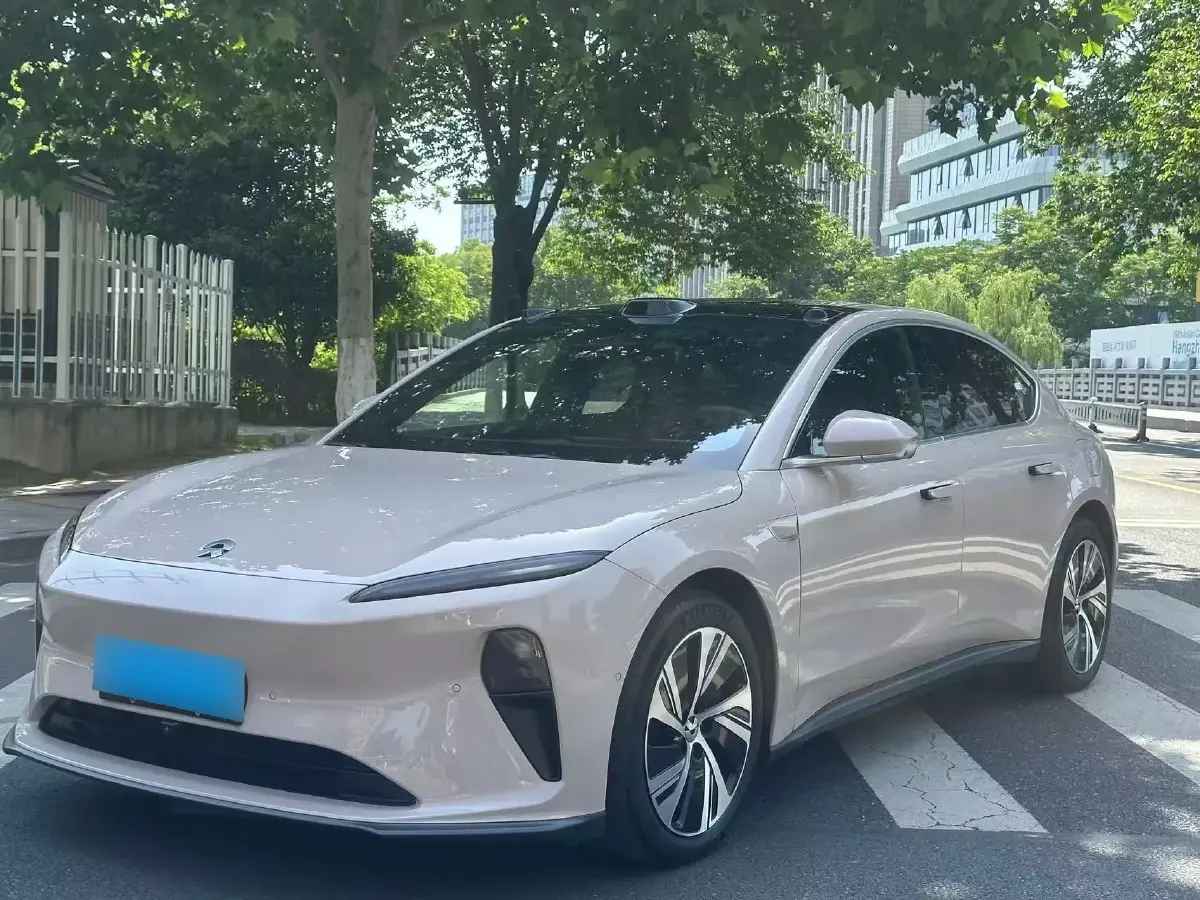 2022 NIO ET5 BEV 75KWH