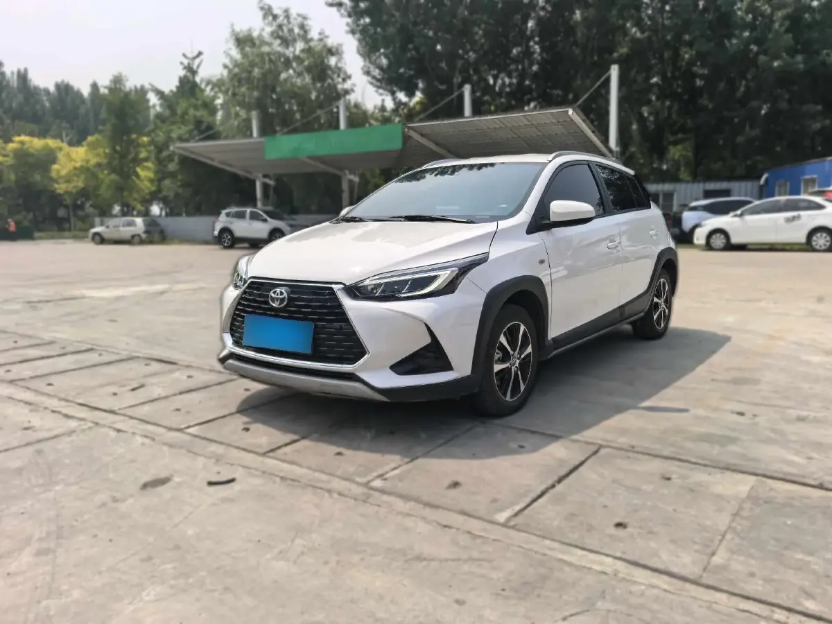 2022 Toyota Yaris L 1.5L 112HP L4 CVT