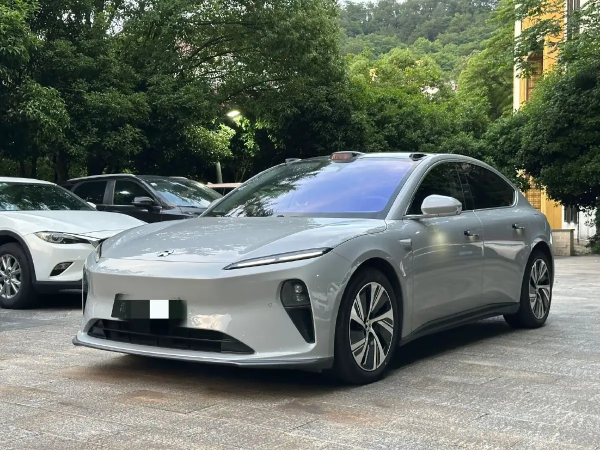 2023 NIO ET5T BEV 75KWH
