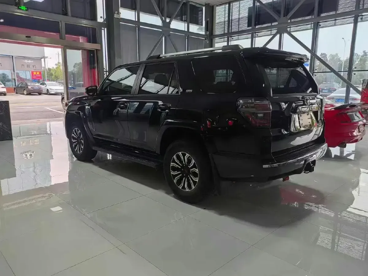 2020 Toyota Yaris 1.6T 261HP L3 6MT,autocango,china used car exporter,china ev exporter,chinese used car exporter,chinese used ev exporter