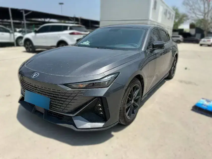 2022 ChangAn UNI-V 1.5T 188HP L4 7DCT