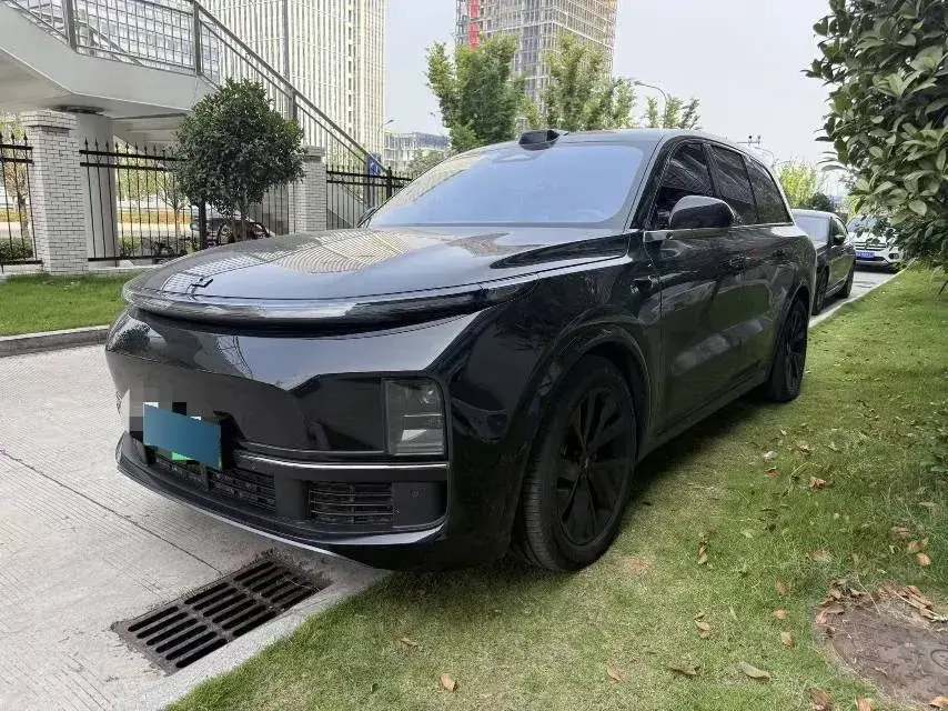 2023 Li L8 Range Extended 154HP REEV 40.9KWH