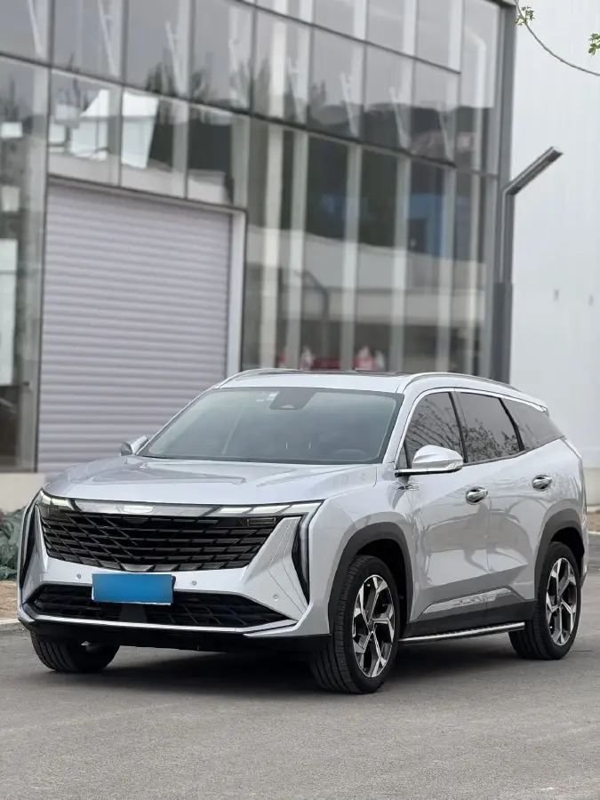 2023 Geely StarRay 1.5T 181HP L4 7DCT