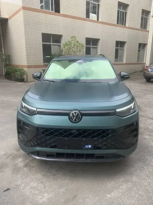 2025 Volkswagen Tayron 2.0T 186HP L4 7DCT,autocango,china used car exporter,china ev exporter,chinese used car exporter,chinese used ev exporter