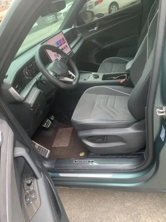 2025 Volkswagen Tayron 2.0T 186HP L4 7DCT,autocango,china used car exporter,china ev exporter,chinese used car exporter,chinese used ev exporter