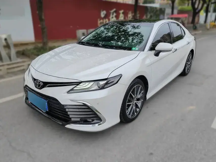 2021 Toyota Camry 2.5L 209HP L4 8AT