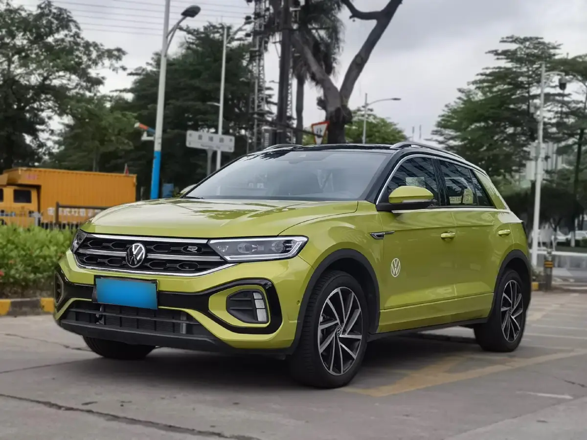 2023 Volkswagen T-Roc 1.5T 160HP L4 7DCT
