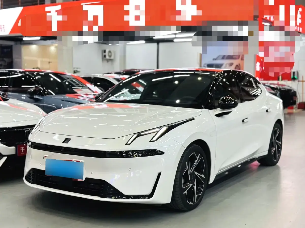 2024 LYNK&CO 07 EM-P 1.5T 163HP L4 3DHT PHEV 18.99KWH