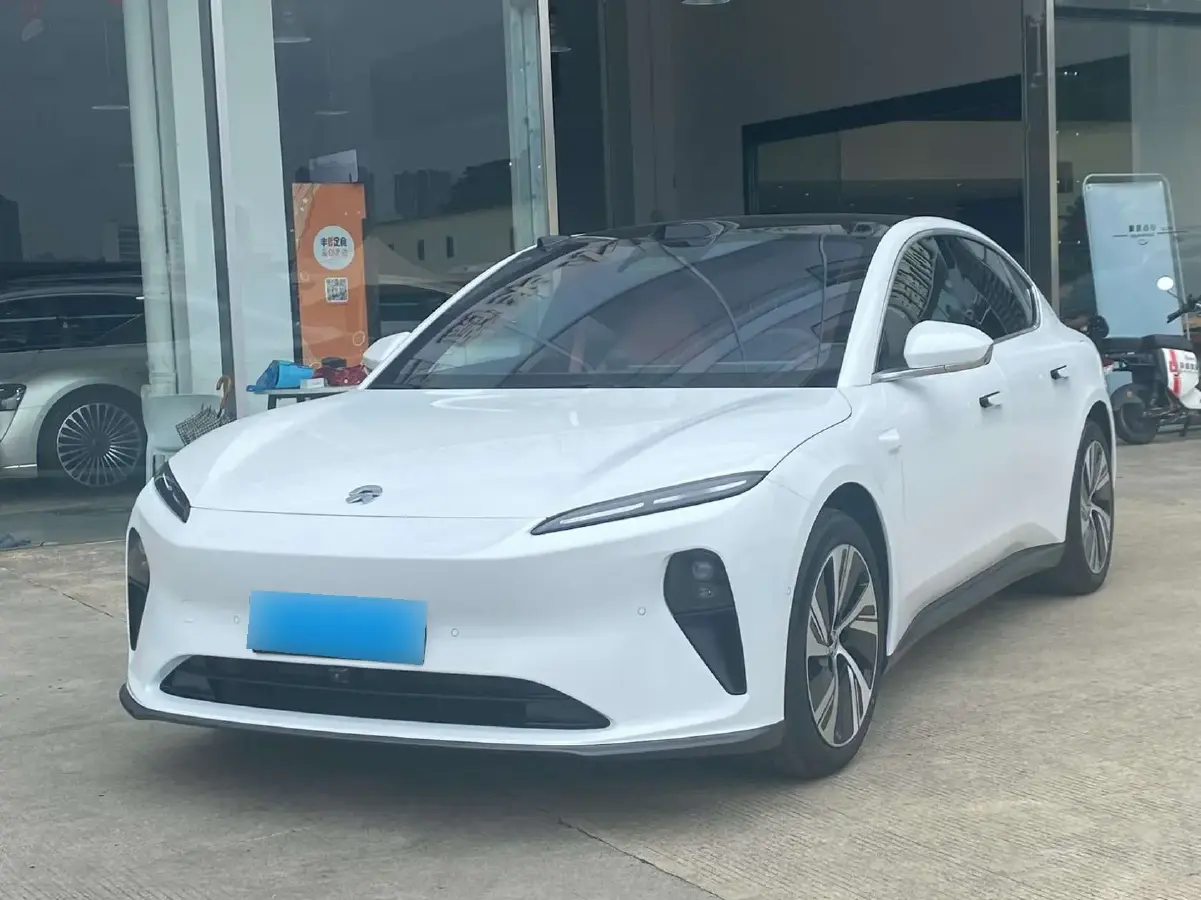 2024 NIO ET5 BEV 75KWH
