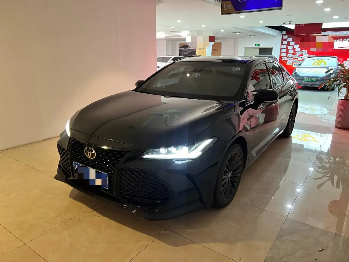 2023 Toyota Avalon 2.0L 177HP L4 CVT