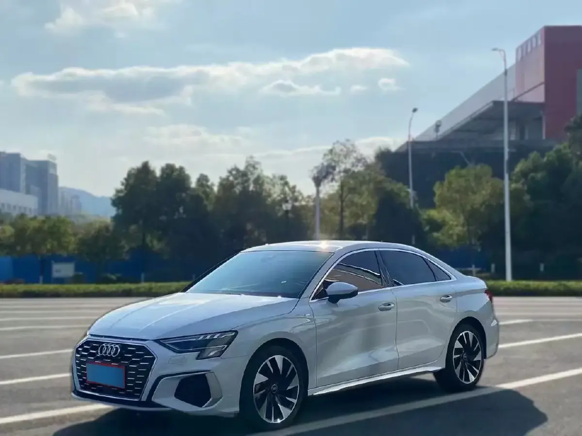 2022 Audi A3 1.4T 150HP L4 7DCT