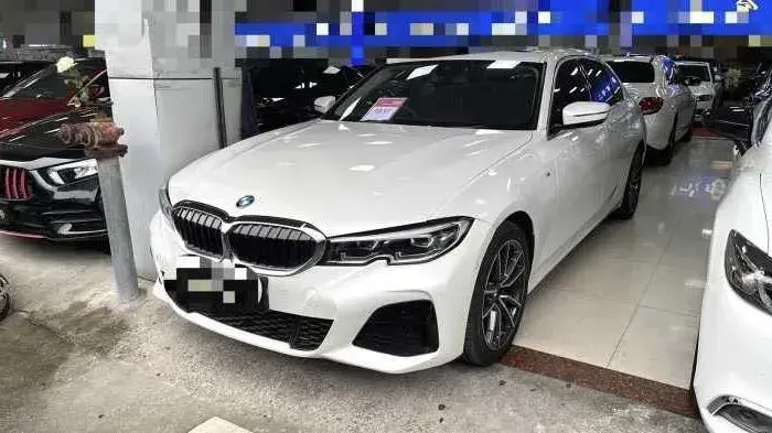 2022 BMW 3 Series 2.0T 184HP L4 8AT