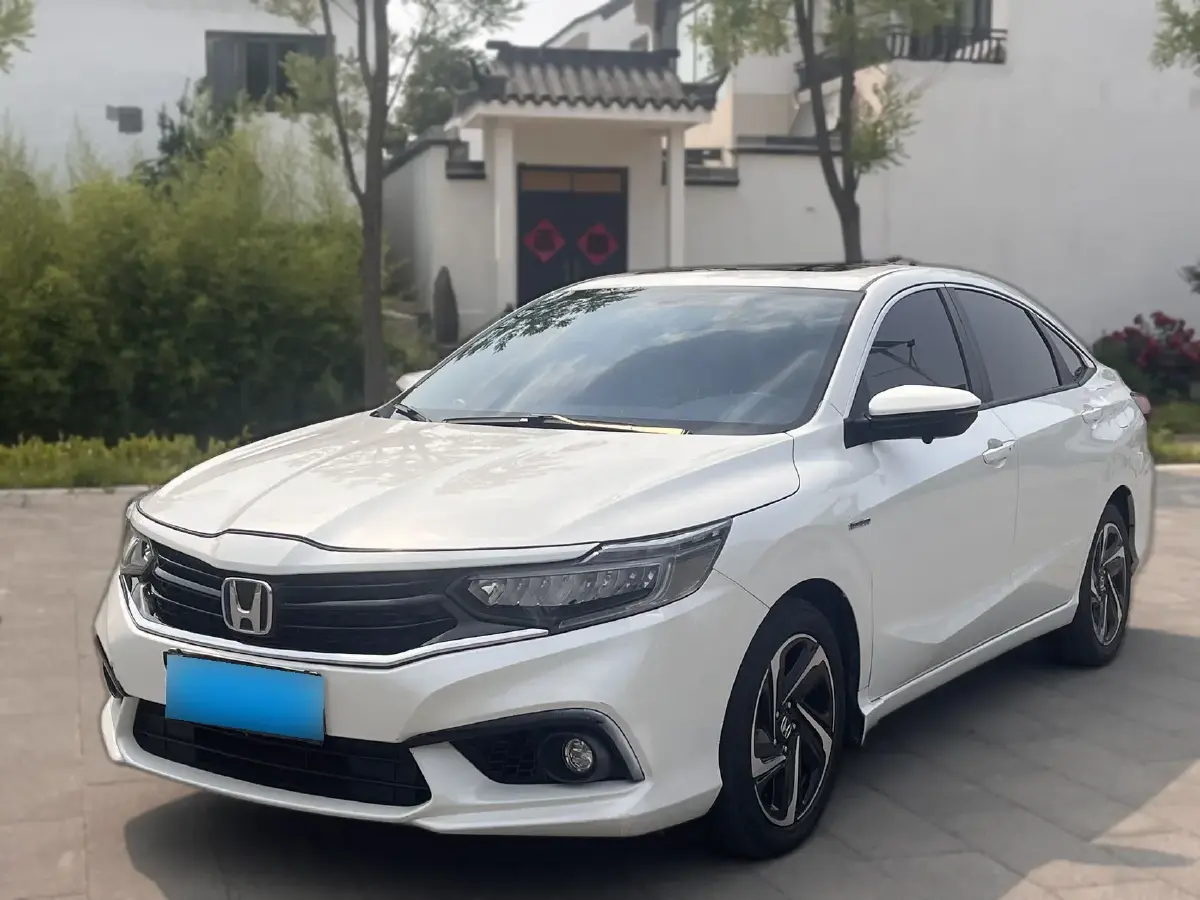 2022 Honda Envix 1.5L 109HP L4 E-CVT Hybrid