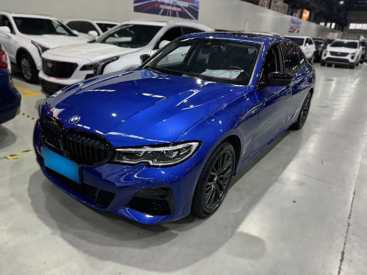 2022 BMW 3 Series 2.0T 184HP L4 8AT