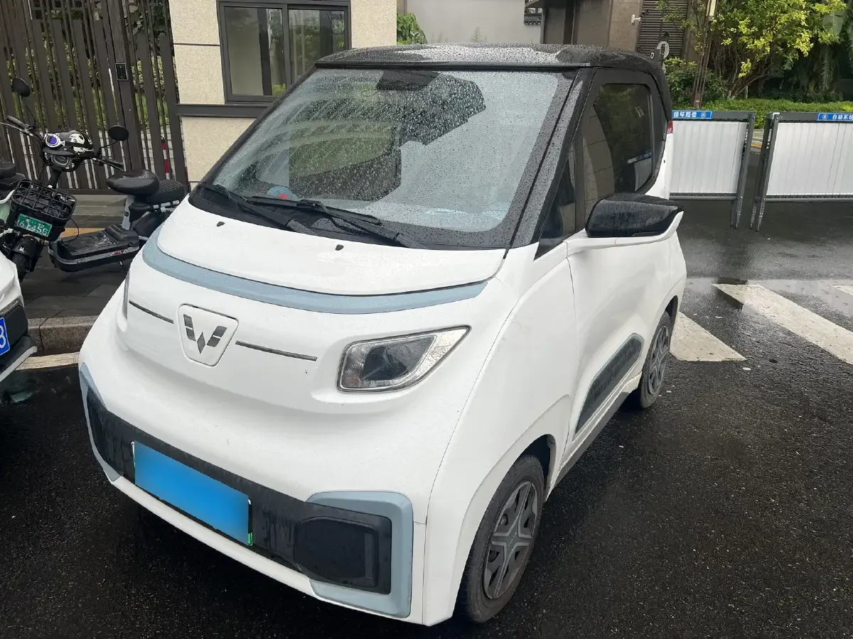 2021 WuLing Nano EV BEV 28KWH