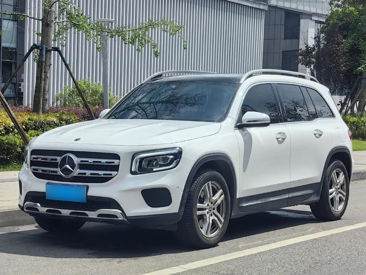 2023 Mercedes-Benz GLB Class 2.0T 190HP L4 8DCT