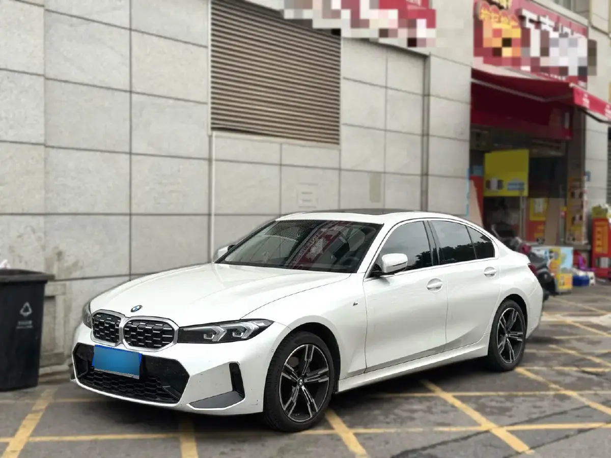 2024 BMW 3 Series 2.0T 184HP L4 8AT