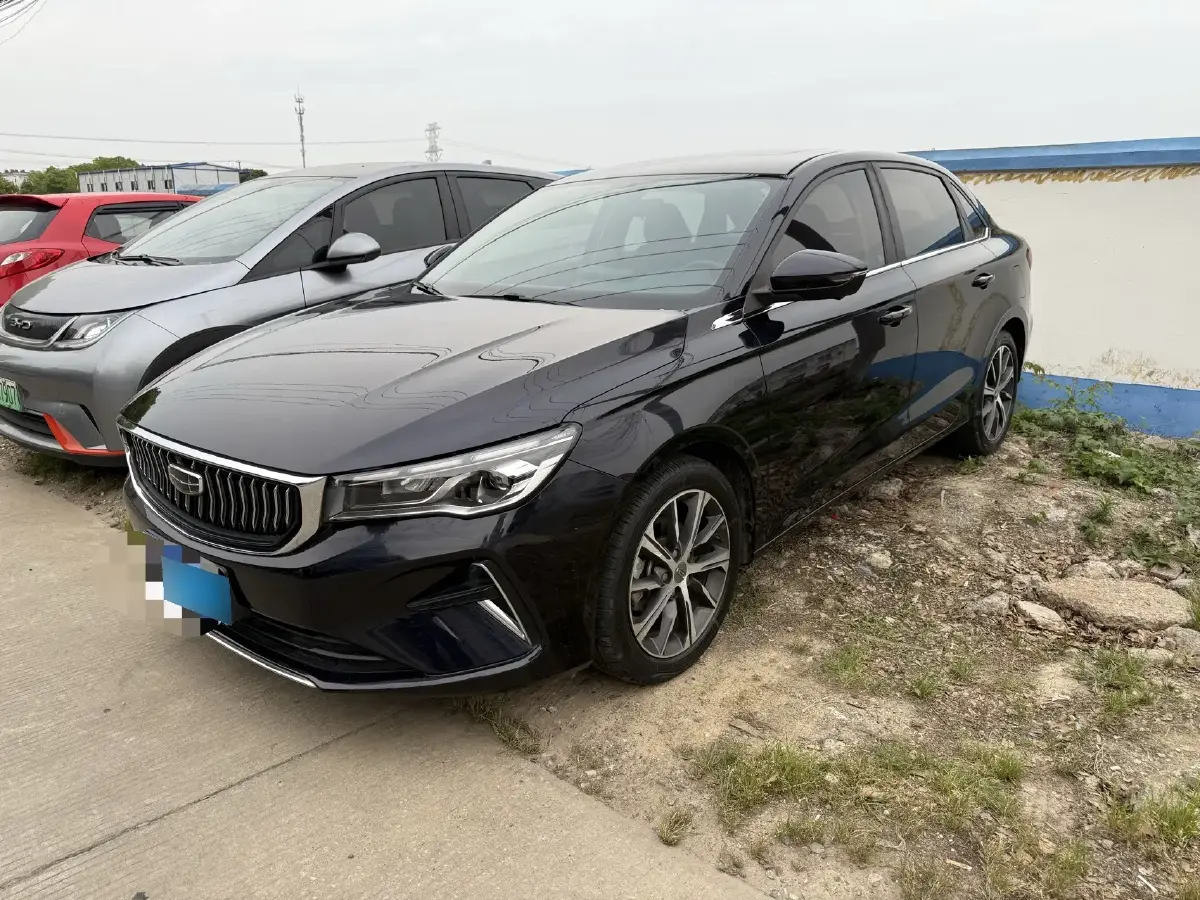 2022 Geely Emgrand 1.5L 114HP L4 CVT