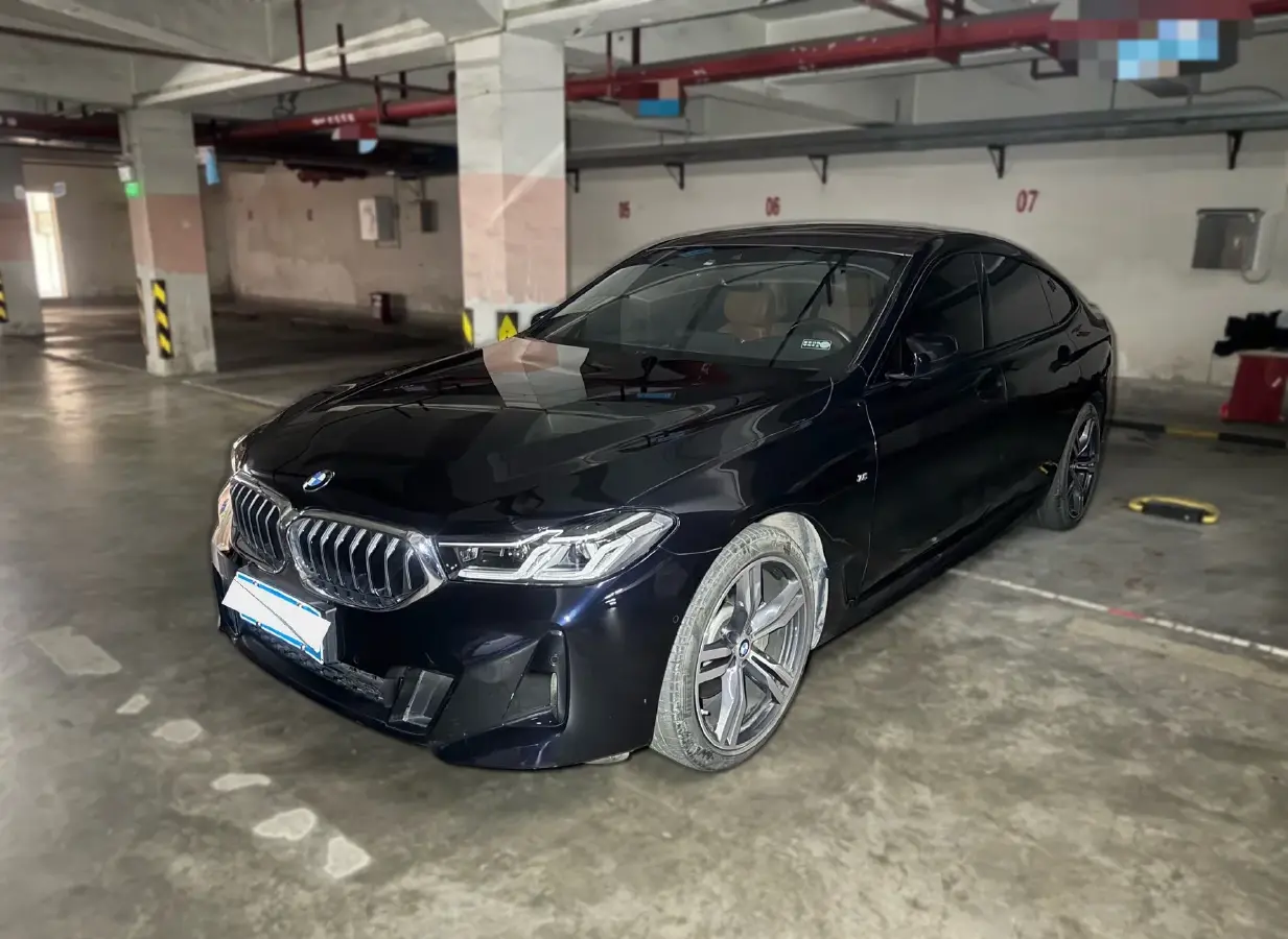 2022 BMW 6 Series GT 2.0T 245HP L4 8AT