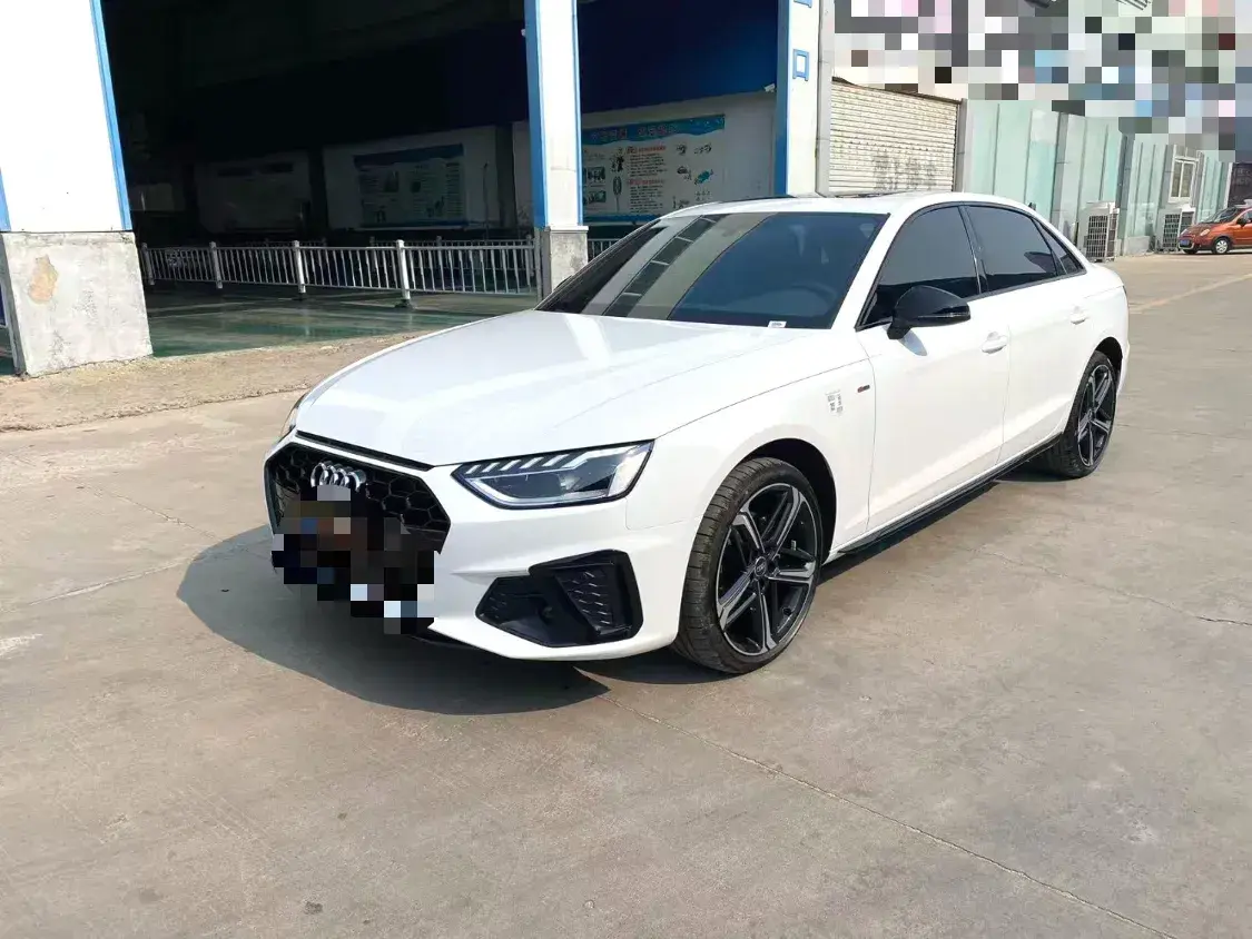 2024 Audi A4L 2.0T 190HP L4 7DCT