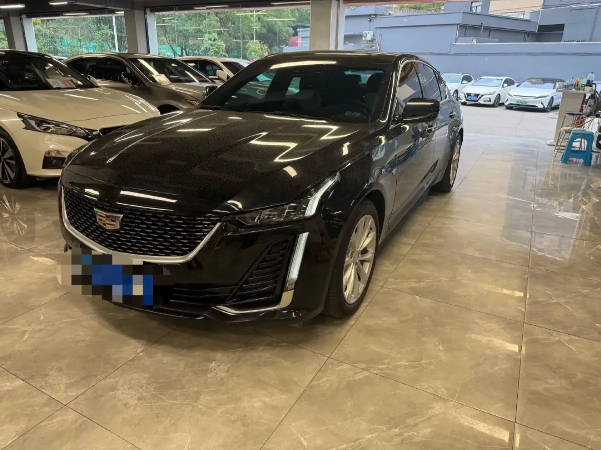 2023 Cadillac CT5 2.0T 237HP L4 10AT