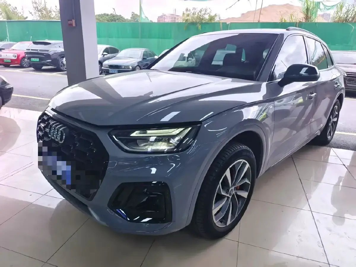 2025 Audi Q5L 2.0T 245HP L4 7DCT
