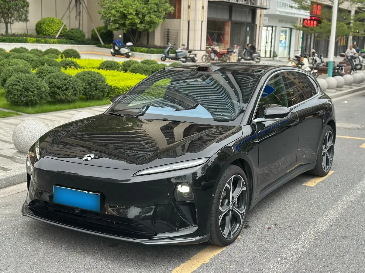 2024 NIO ET5T BEV 75KWH