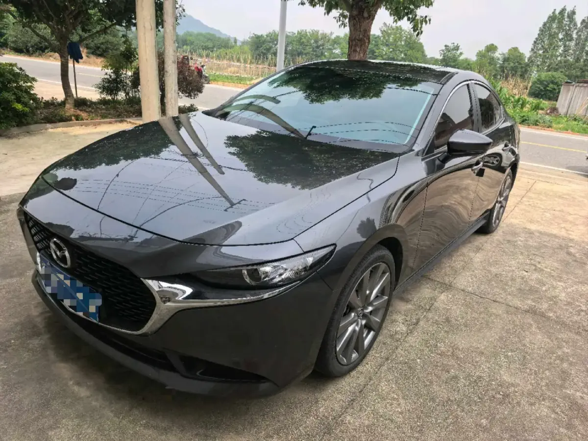 2021 Mazda 3 Axela 2.0L 158HP L4 6AT 2021 Mazda 3 Axela 2.0L 158HP L4 6AT