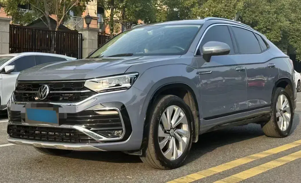 2020 Volkswagen Tayron X 2.0T 186HP L4 7DCT