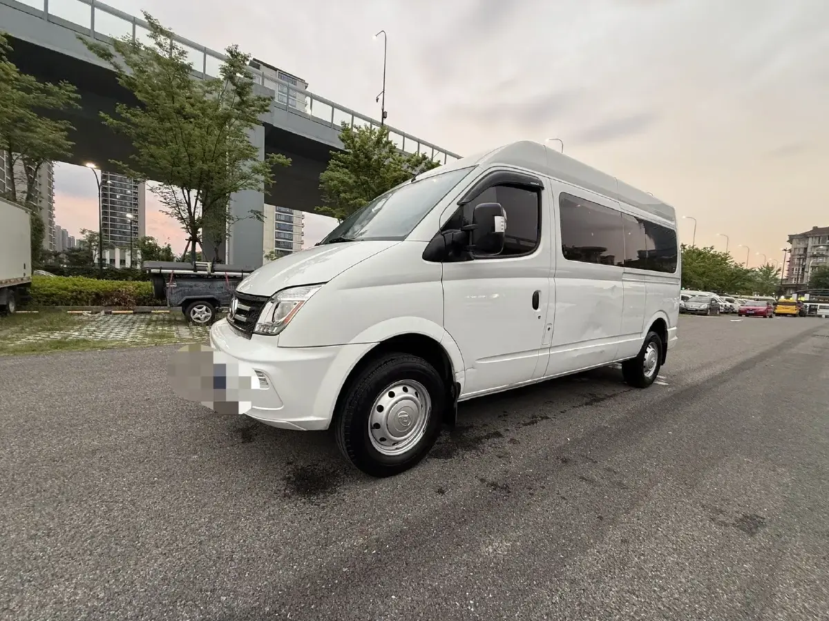 2021 MAXUS XinTu V80 2.0T 139HP L4 6AMT