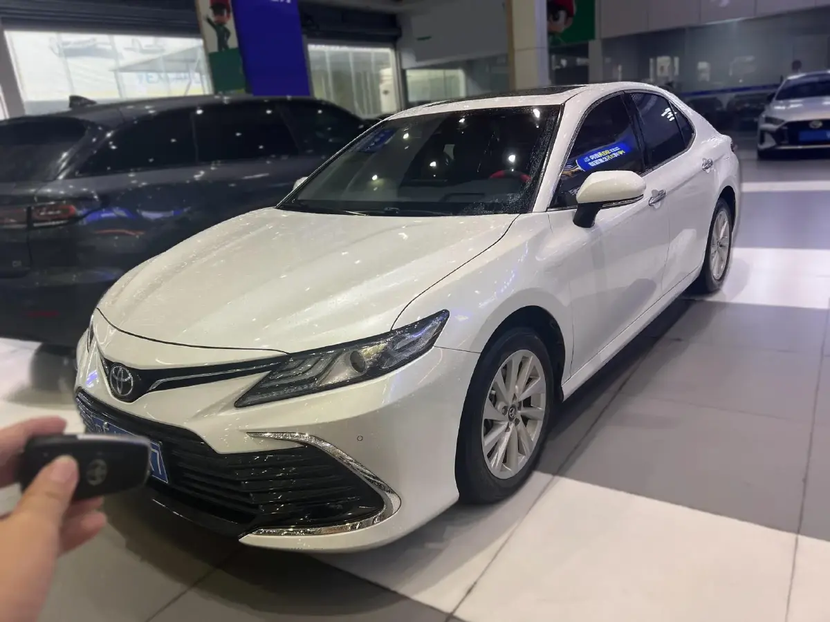 2021 Toyota Camry 2.0L 178HP L4 CVT
