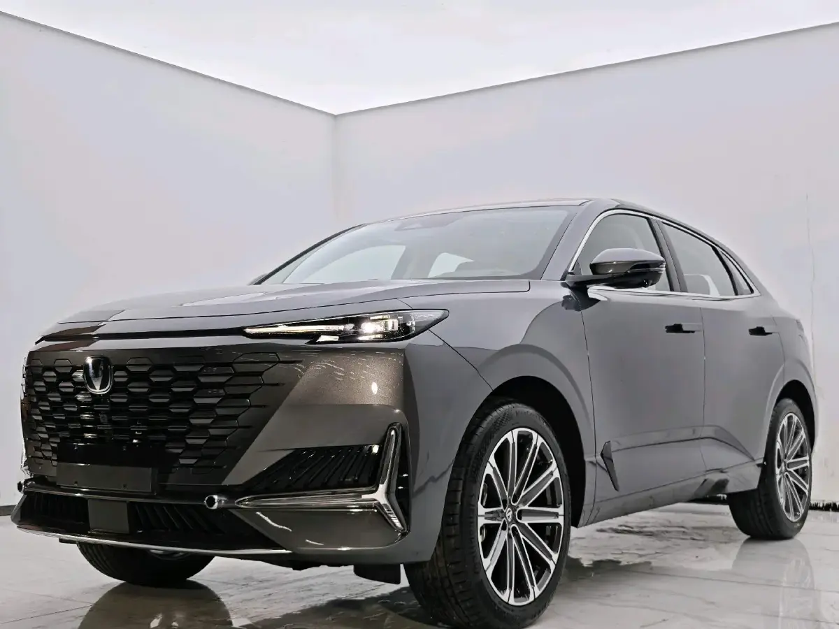 2024 ChangAn UNI-K 2.0T 233HP L4 8AT