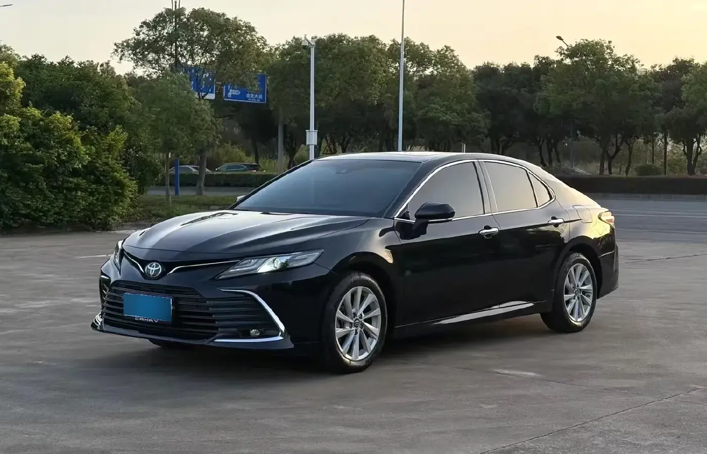 2023 Toyota Camry 2.0L 177HP L4 CVT