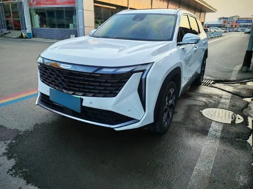 2024 Geely StarRay 1.5T 181HP L4 7DCT